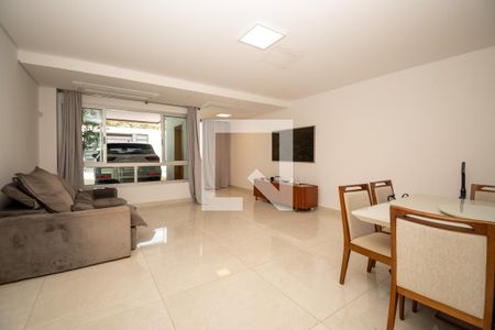 Sala de casa à venda com 3 quartos, 115m² em Nossa Senhora de Fatima, Contagem