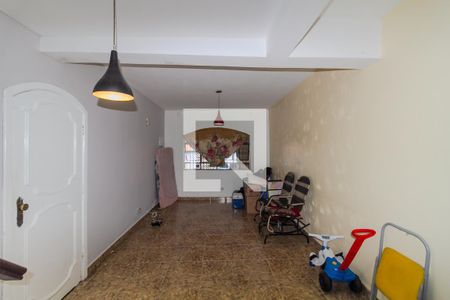 Sala de casa à venda com 3 quartos, 120m² em Cidade São Mateus, São Paulo