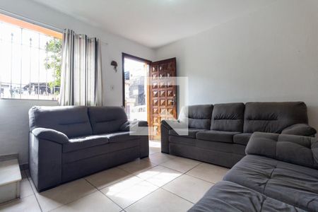 Sala de casa à venda com 4 quartos, 180m² em Jardim Ponte Rasa, São Paulo