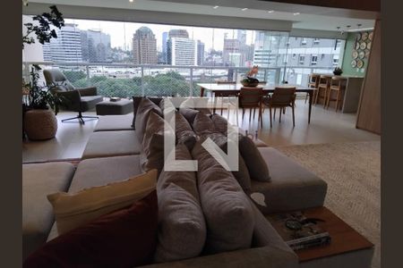 Apartamento à venda com 3 quartos, 183m² em Jardim Morumbi, São Paulo