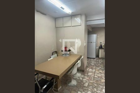Casa à venda com 3 quartos, 182m² em Campo Belo, São Paulo