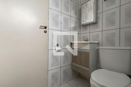 Banheiro de apartamento à venda com 2 quartos, 70m² em Vila Yaya, Guarulhos
