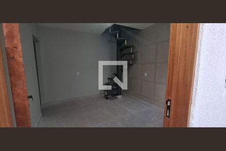 Casa à venda com 5 quartos, 160m² em Jardim Raposo Tavares, São Paulo