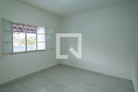 Quarto 1 de casa para alugar com 2 quartos, 55m² em Paciência, Rio de Janeiro