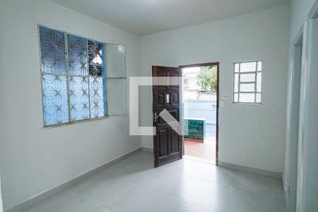 Sala de casa para alugar com 2 quartos, 55m² em Paciência, Rio de Janeiro