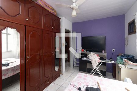 Quarto 2 de casa para alugar com 2 quartos, 76m² em Padre Miguel, Rio de Janeiro