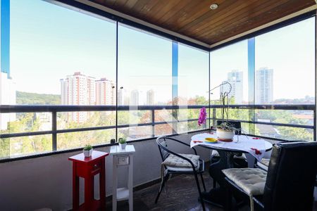 Apartamento à venda com 4 quartos, 212m² em Jardim Lar Sao Paulo, São Paulo