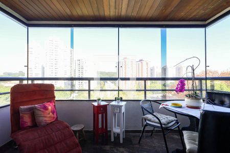 Apartamento à venda com 4 quartos, 212m² em Jardim Lar Sao Paulo, São Paulo
