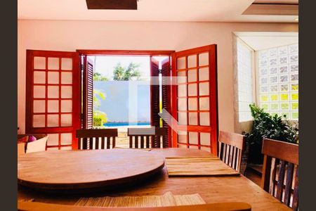 Casa à venda com 4 quartos, 300m² em Chácara Meyer, São Paulo
