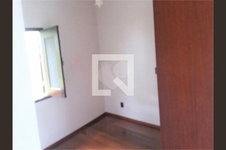 Casa à venda com 4 quartos, 300m² em Chácara Meyer, São Paulo
