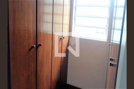 Casa à venda com 4 quartos, 300m² em Chácara Meyer, São Paulo