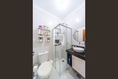 Banheiro  de apartamento à venda com 2 quartos, 50m² em Jardim Ocara, Santo André