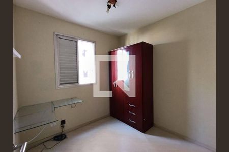Apartamento à venda com 3 quartos, 74m² em Jardim Ester Yolanda, São Paulo