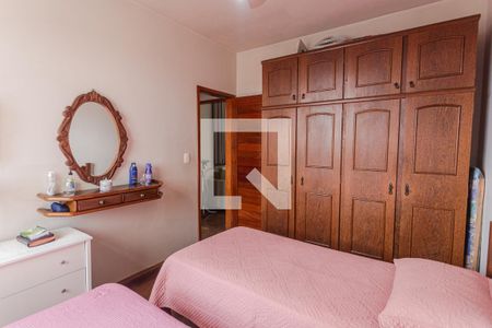 Quarto 1 de apartamento para alugar com 2 quartos, 100m² em Silveira, Belo Horizonte