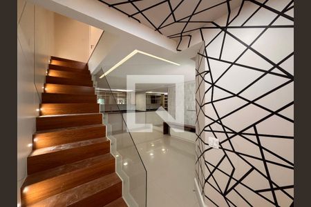 Sala de casa de condomínio à venda com 3 quartos, 150m² em Vargem Pequena, Rio de Janeiro