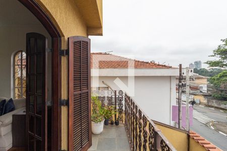 Sacada de casa à venda com 4 quartos, 170m² em Bela Vista, Osasco