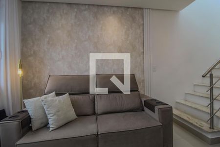 Sala de casa de condomínio à venda com 2 quartos, 90m² em Tristeza, Porto Alegre