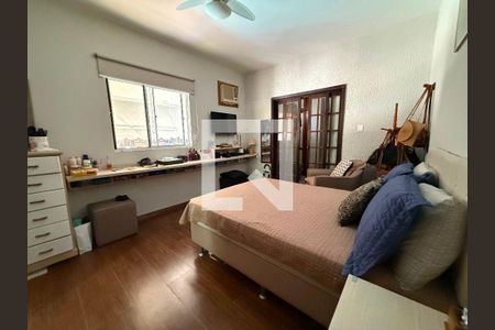 Casa à venda com 4 quartos, 137m² em Itaipu, Niterói