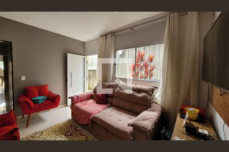 Sala de casa para alugar com 2 quartos, 120m² em Parque Recanto Monica, Itaquaquecetuba