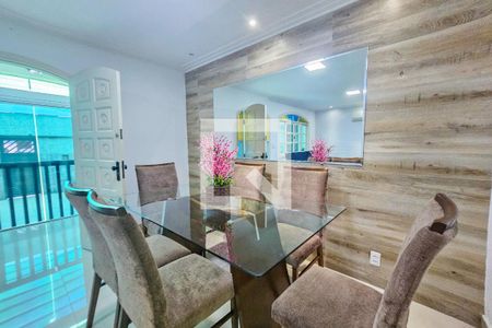 Casa para alugar com 3 quartos, 360m² em Vila Alice (vicente de Carvalho), Guarujá