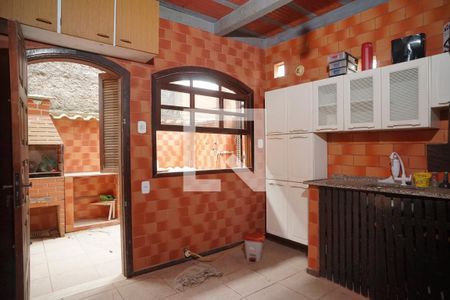 Cozinha de casa para alugar com 2 quartos, 72m² em Zacarias, Maricá