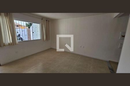 Casa à venda com 2 quartos, 93m² em Piratininga, Niterói