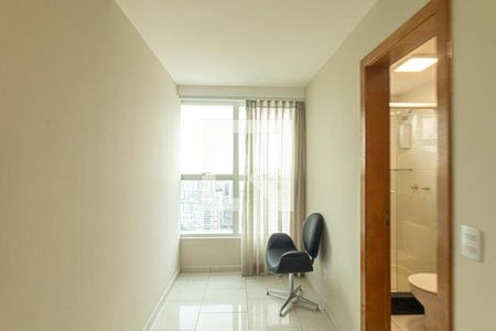Sala/Quarto de apartamento para alugar com 1 quarto, 33m² em Centro, Curitiba