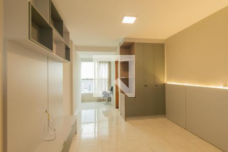 Sala/Quarto de apartamento para alugar com 1 quarto, 33m² em Centro, Curitiba