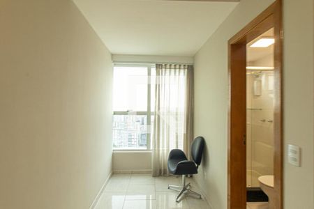 Sala/Quarto de apartamento para alugar com 1 quarto, 33m² em Centro, Curitiba