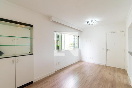 Sala de apartamento para alugar com 2 quartos, 68m² em Liberdade, São Paulo