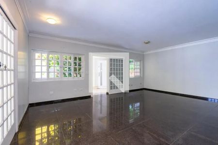Sala de casa de condomínio para alugar com 3 quartos, 1437m² em Pousada dos Bandeirantes, Carapicuíba