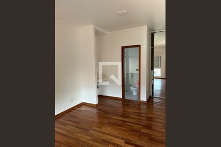Quarto de casa de condomínio para alugar com 3 quartos, 275m² em Terras do Madeira, Carapicuíba