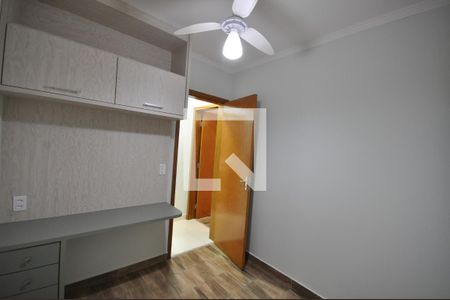Quarto 2 de apartamento para alugar com 2 quartos, 70m² em Vila Nivi, São Paulo