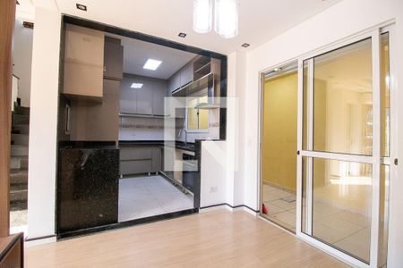 Sala de TV de casa para alugar com 3 quartos, 92m² em Novo Mundo, Curitiba