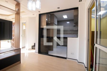 Sala de TV de casa para alugar com 3 quartos, 92m² em Novo Mundo, Curitiba