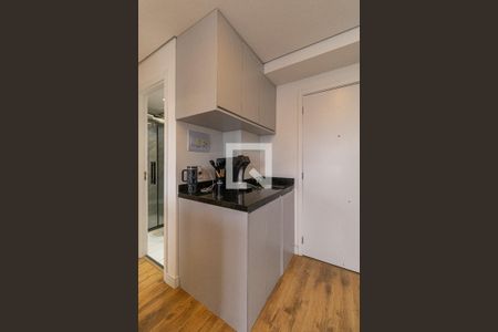 Sala/Cozinha/Área de Serviço  de apartamento à venda com 2 quartos, 32m² em Engenheiro Goulart, São Paulo
