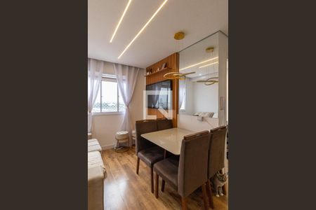 Sala/Cozinha/Área de Serviço  de apartamento à venda com 2 quartos, 32m² em Engenheiro Goulart, São Paulo