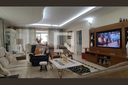 Casa para alugar com 4 quartos, 420m² em City América, São Paulo