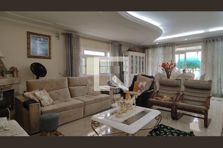 Casa para alugar com 4 quartos, 420m² em City América, São Paulo