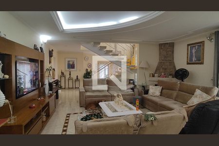 Casa para alugar com 4 quartos, 420m² em City América, São Paulo
