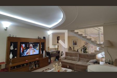 Casa para alugar com 4 quartos, 420m² em City América, São Paulo