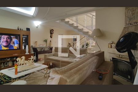 Casa para alugar com 4 quartos, 420m² em City América, São Paulo