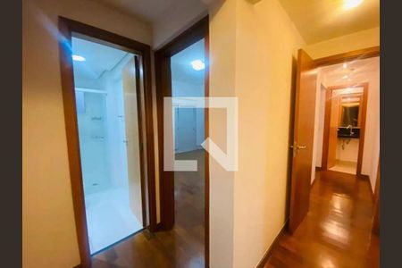 Corredor de apartamento para alugar com 4 quartos, 140m² em Vila Mariana, São Paulo