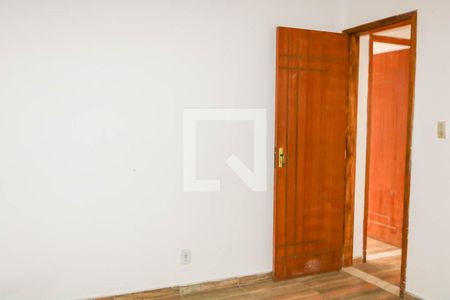 Quarto Suite de casa de condomínio para alugar com 1 quarto, 200m² em Pilares, Rio de Janeiro
