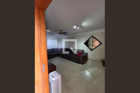 Sala de casa à venda com 3 quartos, 180m² em Jardim Santa Emilia, São Paulo