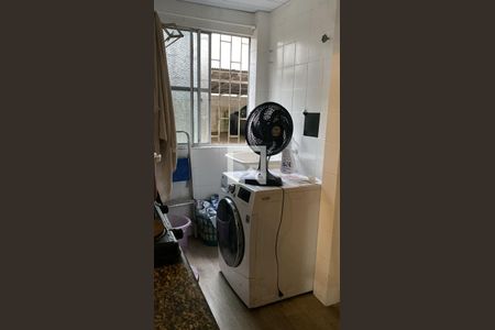 Cozinha de apartamento para alugar com 2 quartos, 45m² em Coqueiros, Florianópolis