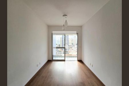 Sala de apartamento para alugar com 3 quartos, 76m² em Vila Olímpia, São Paulo