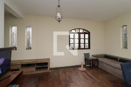 Sala de casa para alugar com 6 quartos, 600m² em Vila Regina, São Paulo