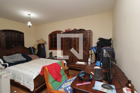 Quarto 1 de casa para alugar com 6 quartos, 600m² em Vila Regina, São Paulo
