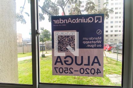 Placa na Janela de apartamento para alugar com 1 quarto, 45m² em Vila Princesa Isabel, São Paulo